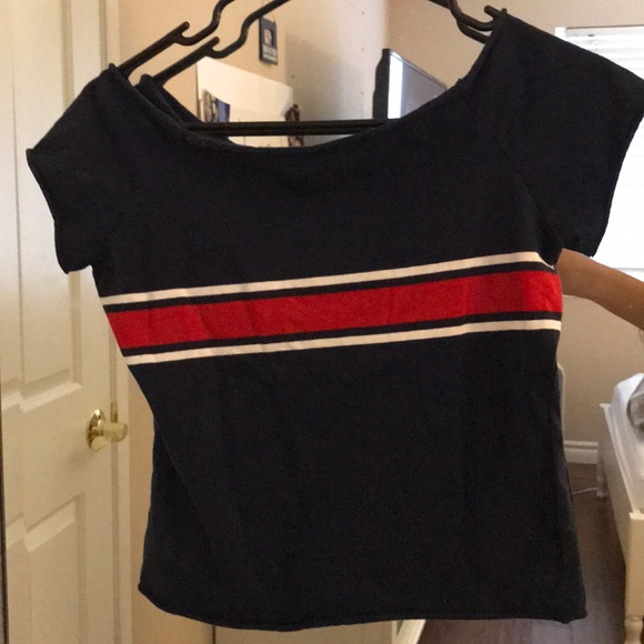 Brandy Melville crop top - Picture 2 of 4